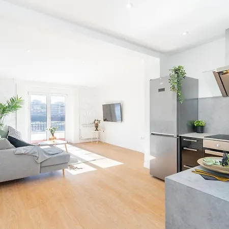 La Casa Del Reloj * Luanco